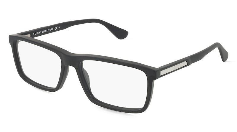 TH 1549 Tommy Hilfiger